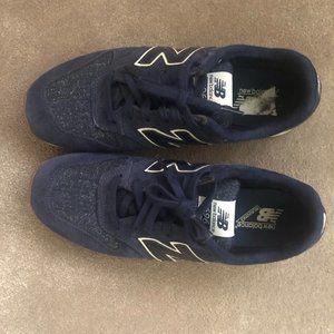 NEW BALANCE WOMEN'S 696 CLASSICS RUNNING SHOES